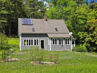 880 Green River Rd, Brattleboro, VT 05301