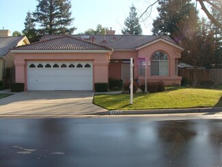7282 N Gorma Ave, Fresno, CA 93722