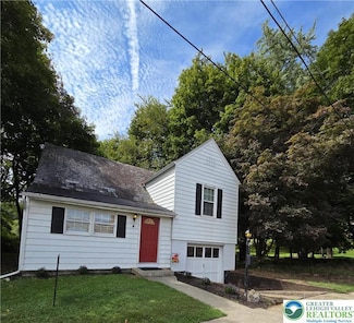 4 Boileau Ave, Easton, PA 18042