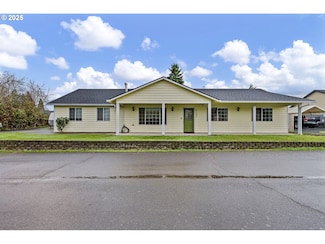 3785 Dove Ln, Eugene, OR 97402