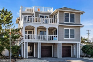 108 W 10th St, Beach Haven, NJ 08008