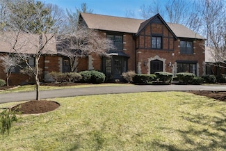 134 Pinehurst Estates Dr, Saint Louis, MO 63141