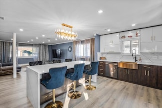 735 Caldwell Ave, Valley Stream, NY 11581