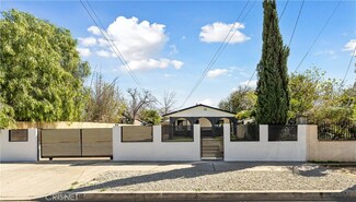 14140 Daubert St, San Fernando, CA 91340