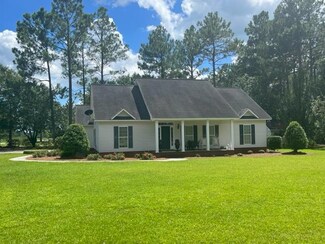 2055 Baker Farm Rd, Douglas, GA 31535