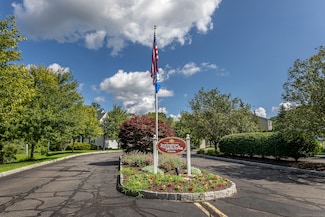 1504 Lexington Blvd Unit 1504, Bethel, CT 06801