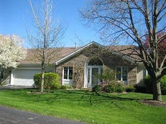 281 Governors Ln, Elgin, IL 60123
