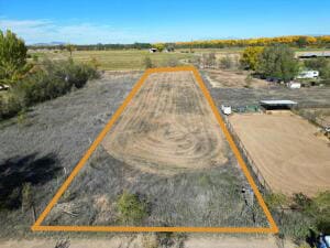 50 Crawford Rd, Belen, NM 87002