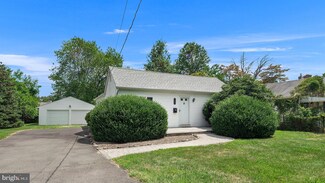 1630 6th St, Ewing, NJ 08638