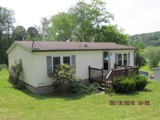 144 Stayman Rd, Chester, WV 26034