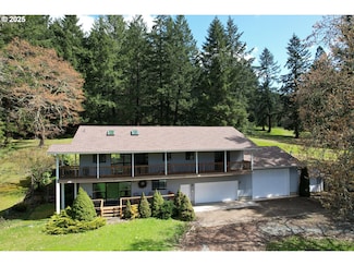 924 Lou Gray Dr, Myrtle Creek, OR 97457