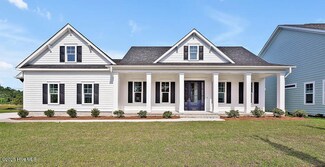 2210 Palm Pointe NE, Leland, NC 28451