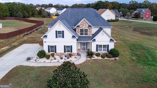 104 Hamilton Lake View Ct, Lagrange, GA 30241