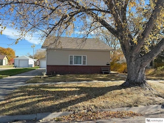538 N Main St, Valentine, NE 69201