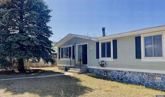 210 N 9th St, Douglas, WY 82633