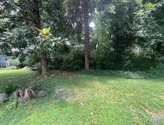 622 Hillmont St NW, Huntsville, AL 35816
