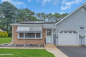 14A Portsmouth St, Whiting, NJ 08759