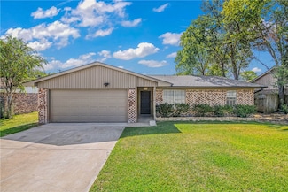 2300 Barak Ln, Bryan, TX 77802