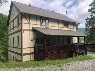 20 Lila Ln Unit B, Clyde, NC 28721