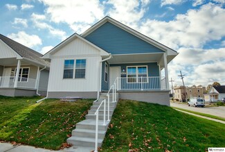 2427 Ohio St, Omaha, NE 68111
