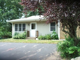 19 Castle Rock Dr Unit D, Charlestown, RI 02813