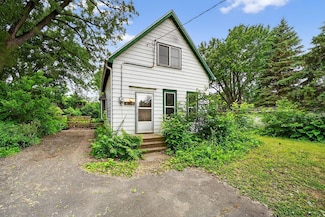1216 County Road C E, Saint Paul, MN 55109