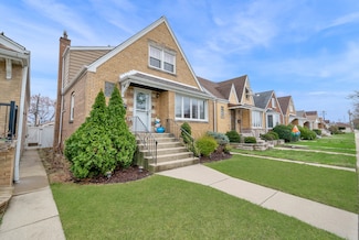 5415 S Oak Park Ave, Chicago, IL 60638
