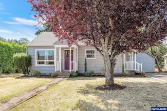220 Koons St, Silverton, OR 97381