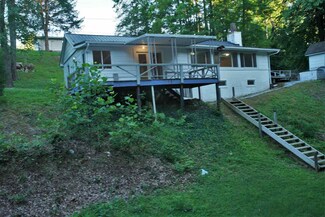 3925 Beechwood Dr, Ona, WV 25545