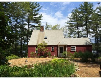 80 Snows Pond Rd, Rochester, MA 02770