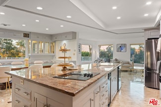 2357 Knob Hill Dr, Riverside, CA 92506