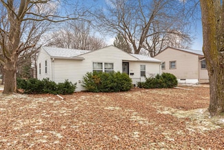 1553 Bigelow Ave, Owatonna, MN 55060
