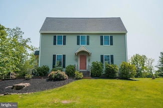 792 Swamp Picnic Rd, Gilbertsville, PA 19525