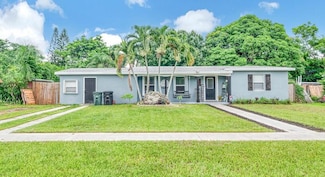 131 SE Castana Ct, Port Saint Lucie, FL 34983