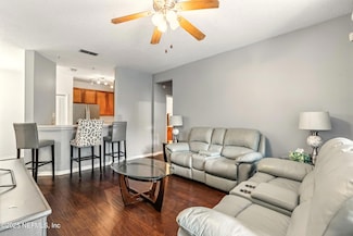 8601 Beach Blvd Unit 209, Jacksonville, FL 32216