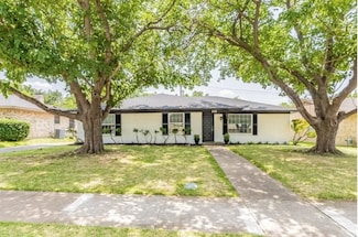 3702 W Rochelle Rd, Irving, TX 75062