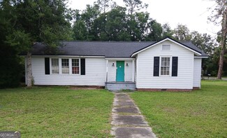 125 Kingsland Dr, Folkston, GA 31537