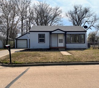 1202 Stack Ave, Salina, KS 67401