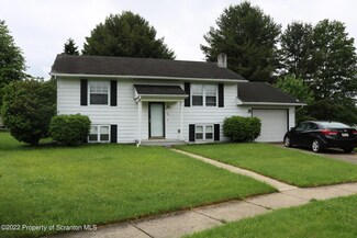 201 Leda Cir, Taylor, PA 18517
