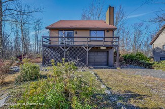 2748 Boulder Rd, Lake Ariel, PA 18436
