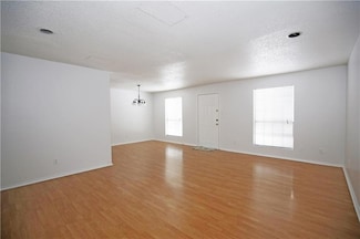 2401 Leon St Unit 108, Austin, TX 78705