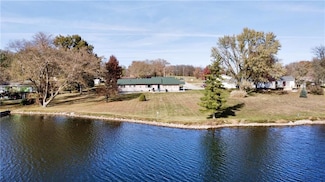 1803 Hunter Rd, Trenton, MO 64683