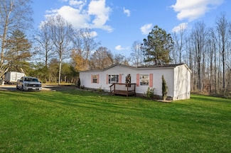 397 Trices Lake Rd, Columbia, VA 23038