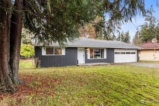 3912 Colonial Ln SE, Port Orchard, WA 98366