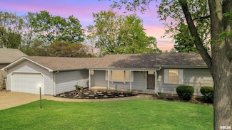 106 N 5th St, Dunlap, IL 61525