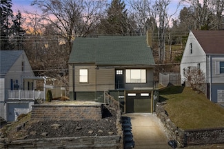 918 7th St, Beaver, PA 15009