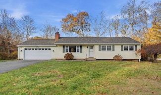 51 Surrey Dr, Meriden, CT 06451