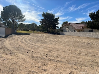 14789 Greenbriar Dr, Helendale, CA 92342
