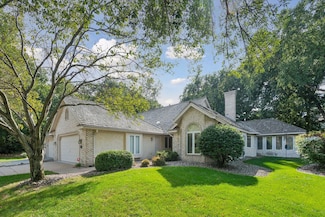 10412 Fawns Way, Eden Prairie, MN 55347