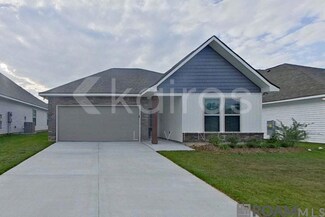 205 Teddy Ln, Lafayette, LA 70507
